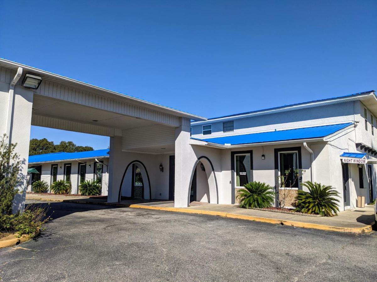Motel Garden & Ferry Pass